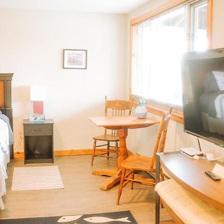 The Water'S Edge Inn & Gallery Baddeck Inlet 외부 사진