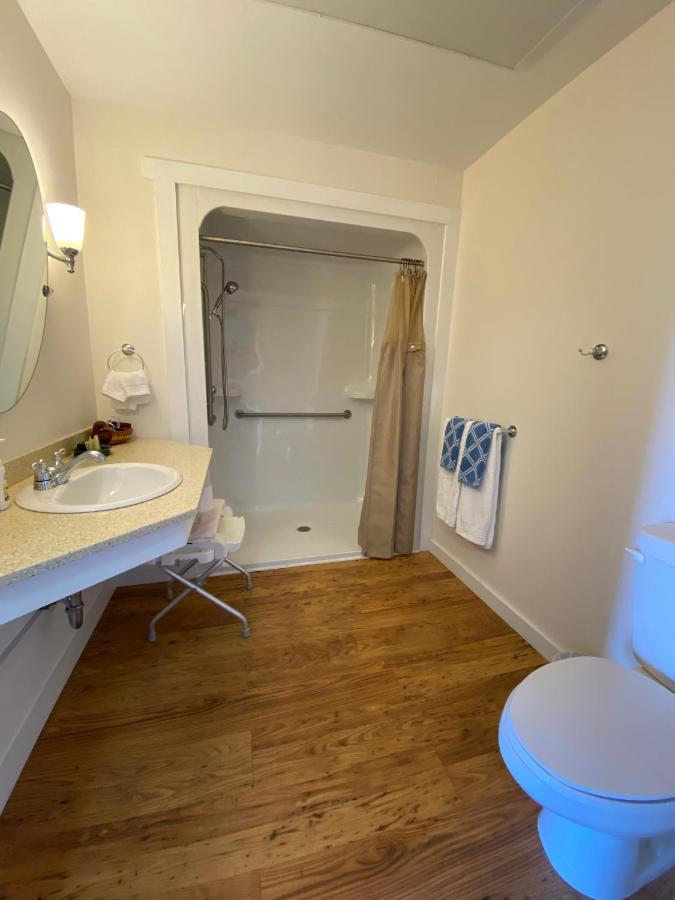 The Water'S Edge Inn & Gallery Baddeck Inlet 외부 사진