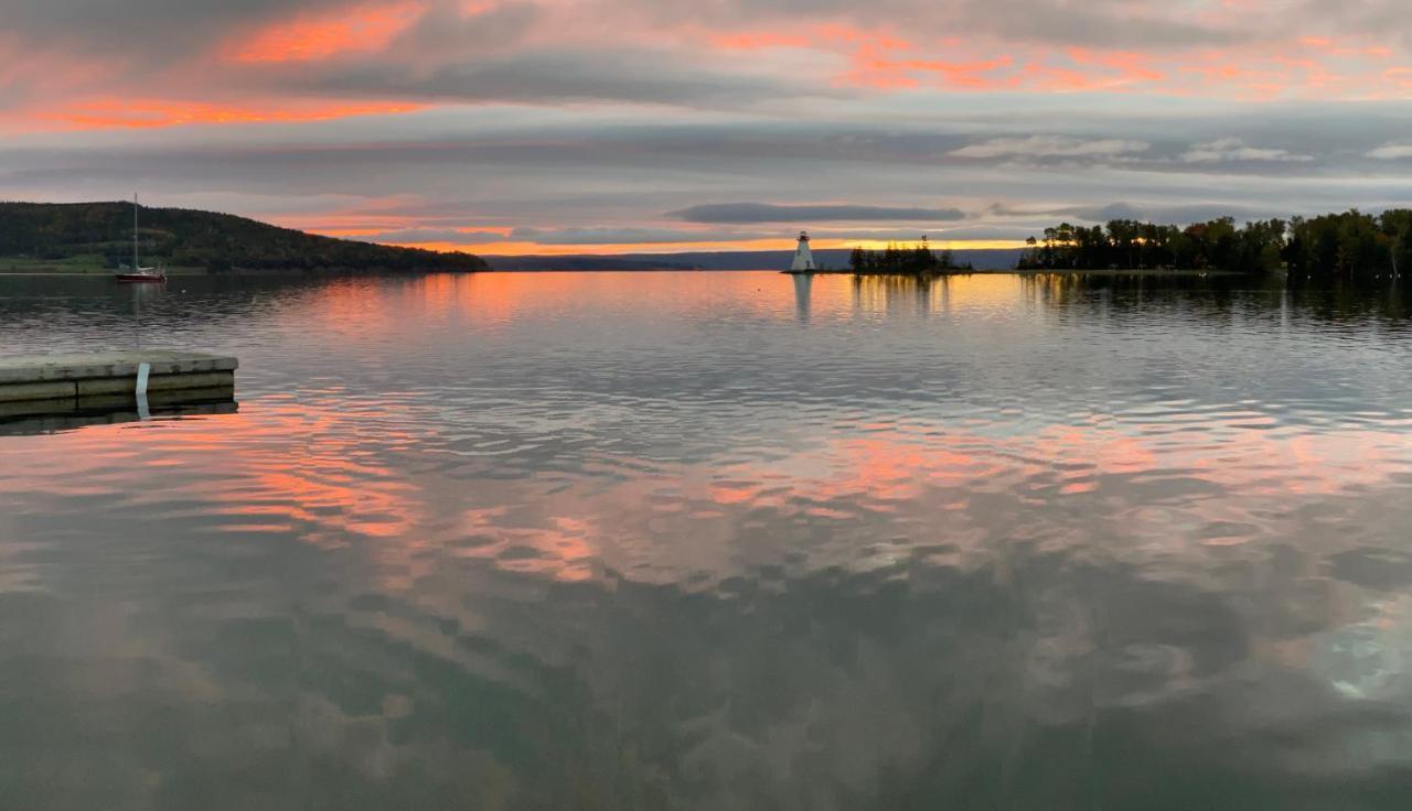 The Water'S Edge Inn & Gallery Baddeck Inlet 외부 사진